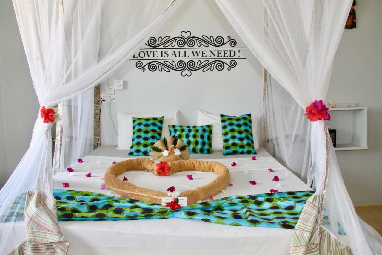 גאמביאני Garden Beach Bungalows מראה חיצוני תמונה