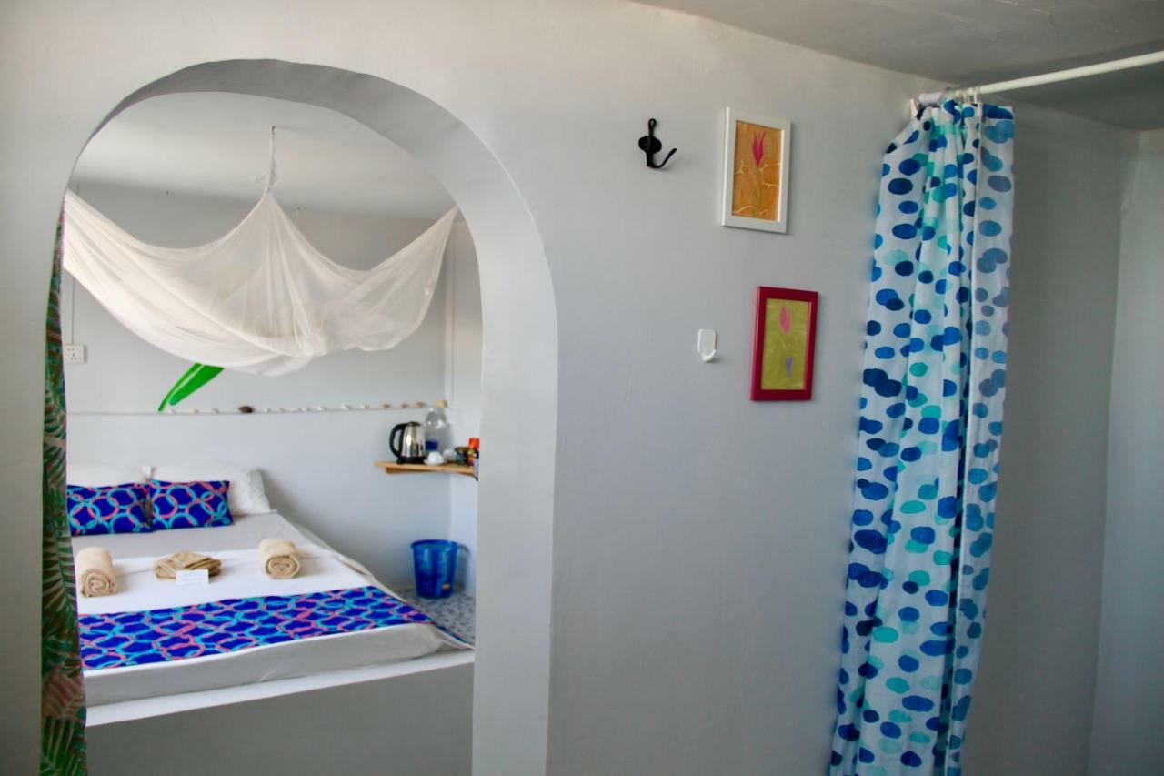 גאמביאני Garden Beach Bungalows מראה חיצוני תמונה