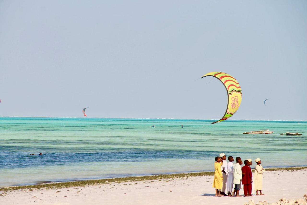 גאמביאני Garden Beach Bungalows מראה חיצוני תמונה