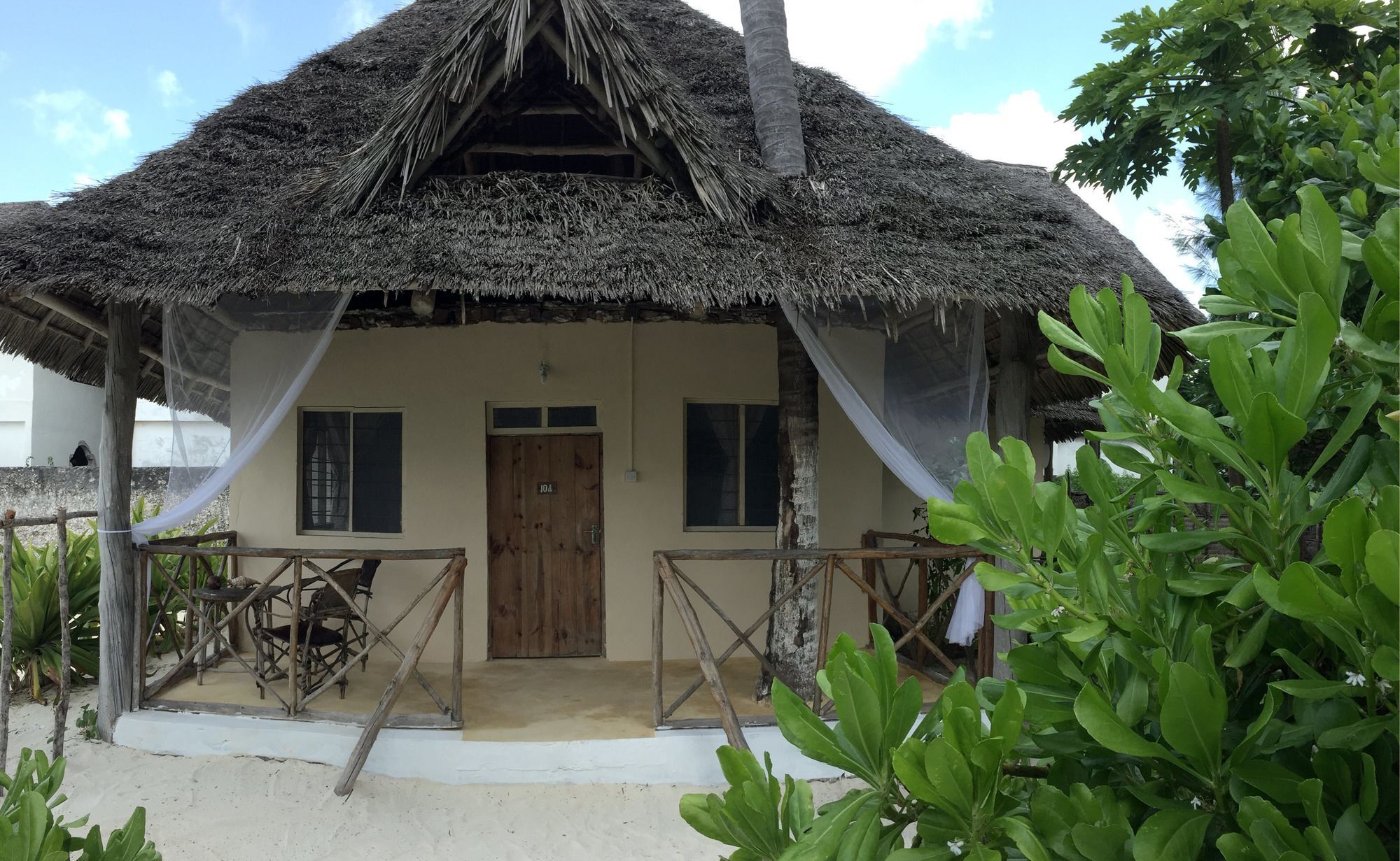 גאמביאני Garden Beach Bungalows מראה חיצוני תמונה